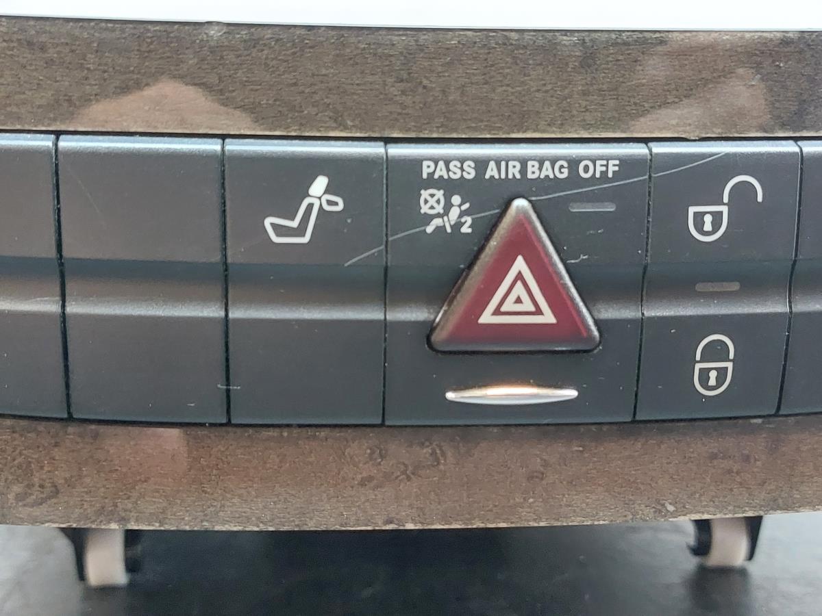 CD reader / box MERCEDES-BENZ Classe E (W211) Imagem-2