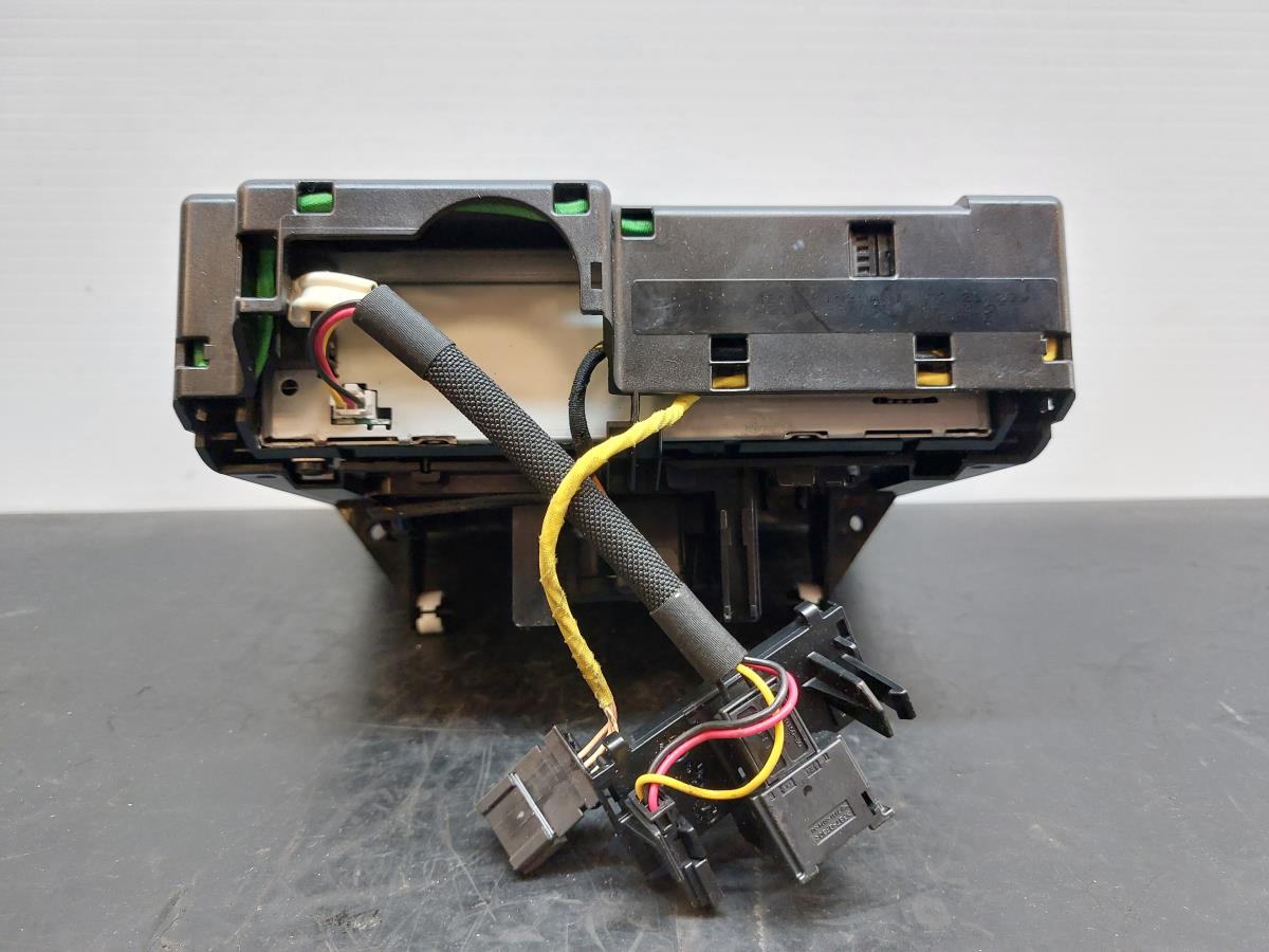 CD reader / box MERCEDES-BENZ Classe E (W211) Imagem-9