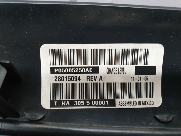 Dashboard trim CHRYSLER Voyager IV (RG, RS) Imagem-3