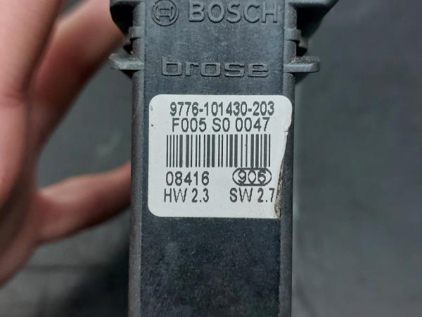 Moteur lève-vitre avant gauche VOLKSWAGEN Golf IV (1J1) Imagem-5
