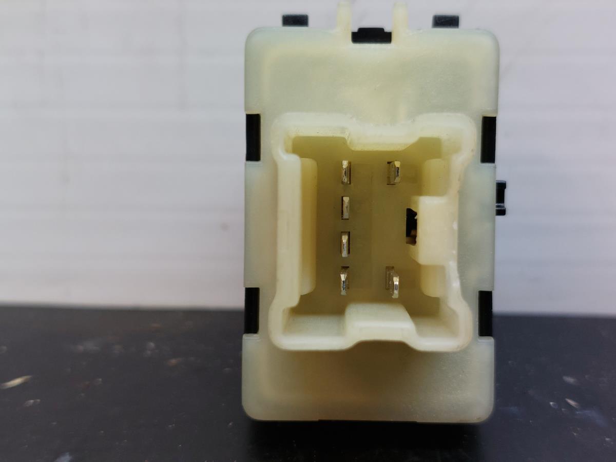 Comando / botão / interruptor vidros frente direito DACIA Logan MCV II (7S_) Imagem-4