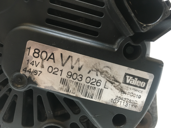 Alternador VOLKSWAGEN Passat Variant (3C5) Imagem-3