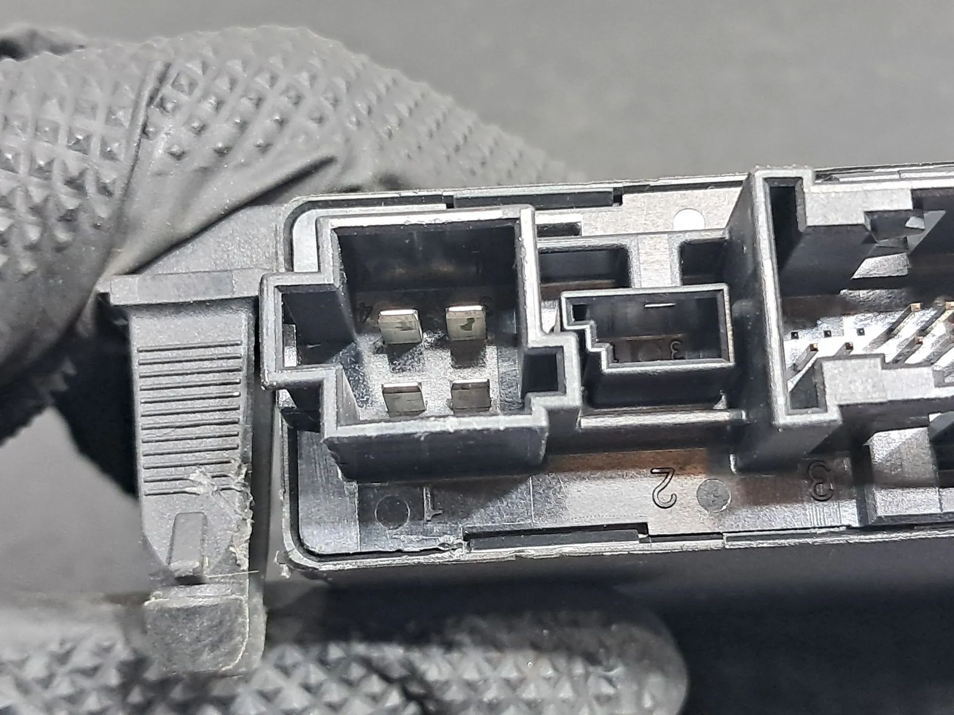 Módulo porta trás direito MERCEDES-BENZ Classe C Carrinha (S203) Imagem-3