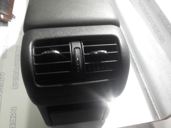 Consola central MERCEDES-BENZ Classe C Carrinha (S203) Imagem-2