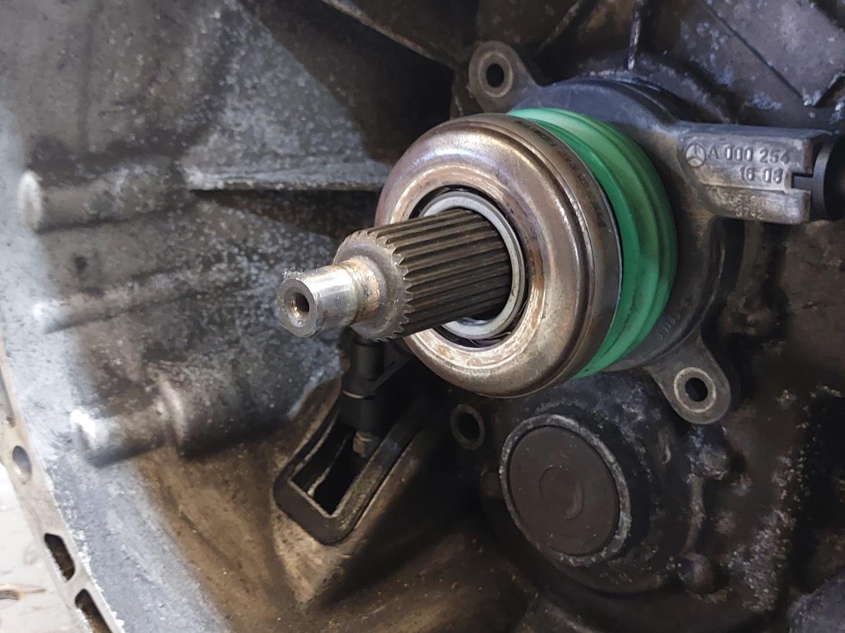 Caixa de velocidades manual MERCEDES-BENZ Classe C (W203) Imagem-2