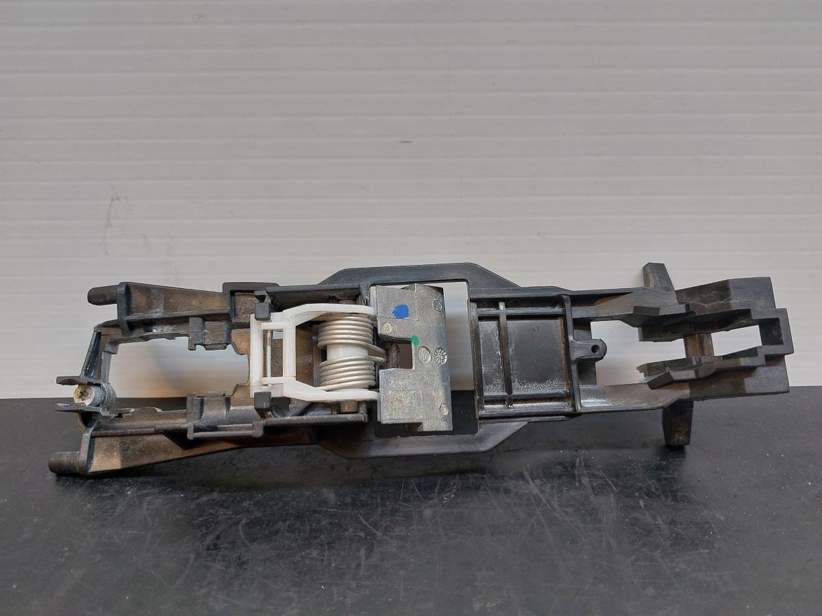 Soporte Manija puerta Delantera Derecha MERCEDES-BENZ Classe E (W211)