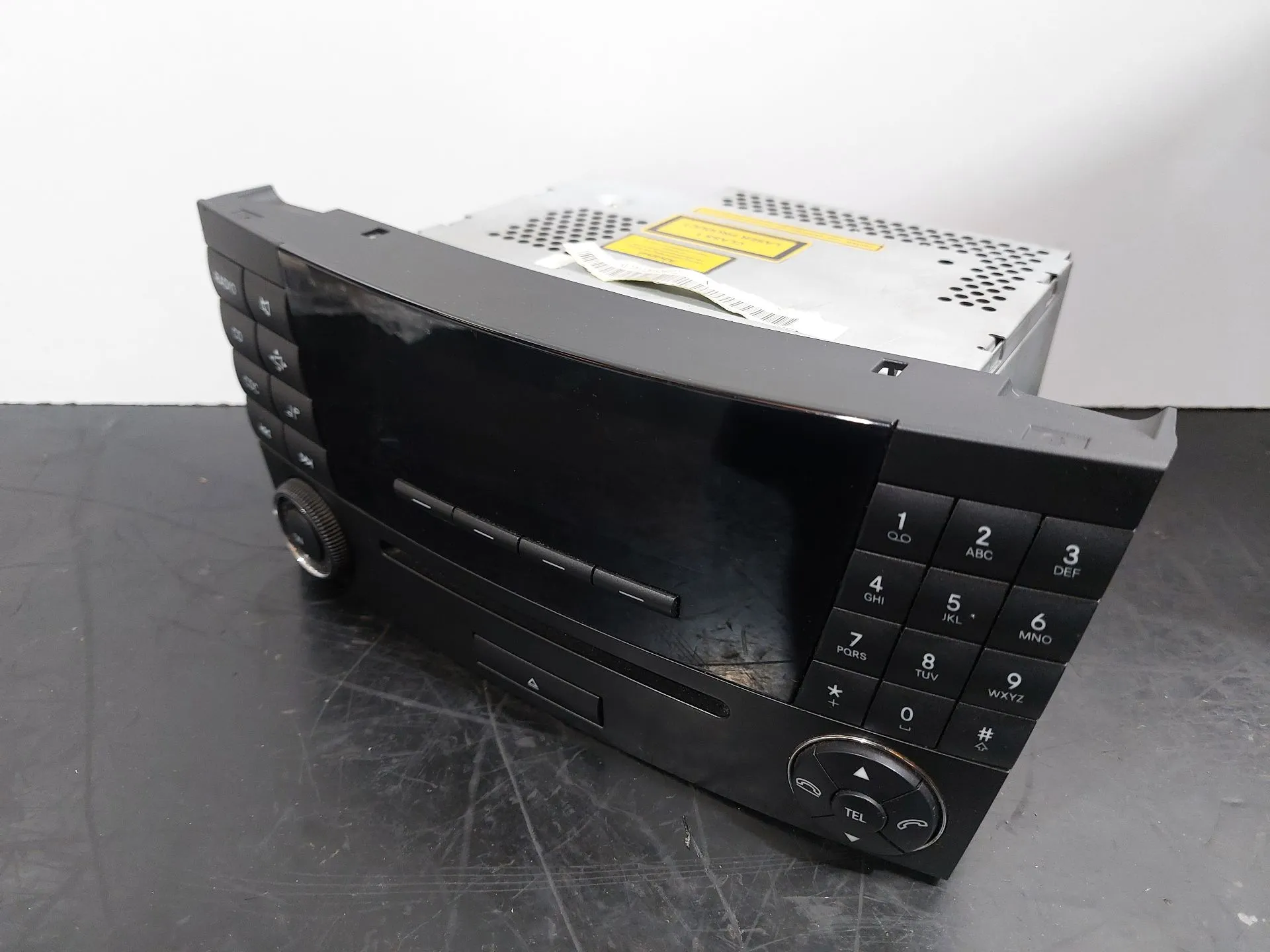 Rádio / auto-rádio MERCEDES-BENZ Classe E (W211)