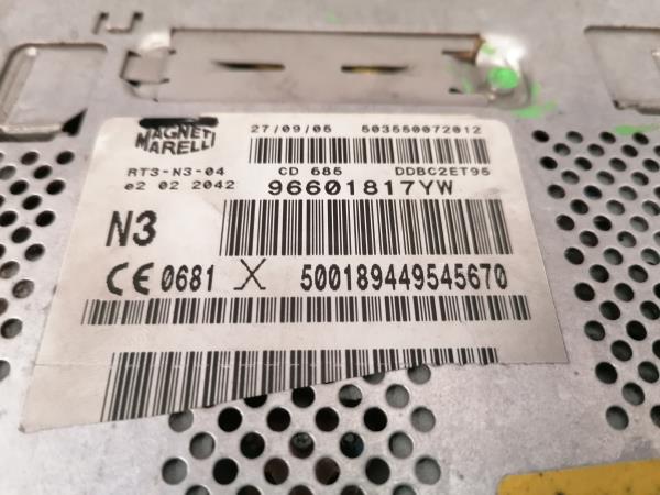 Car radio PEUGEOT 407 SW (6E_) Imagem-2