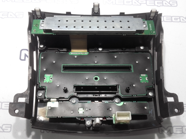 Rádio / auto-rádio MITSUBISHI Outlander II (CW_W) Imagem-1