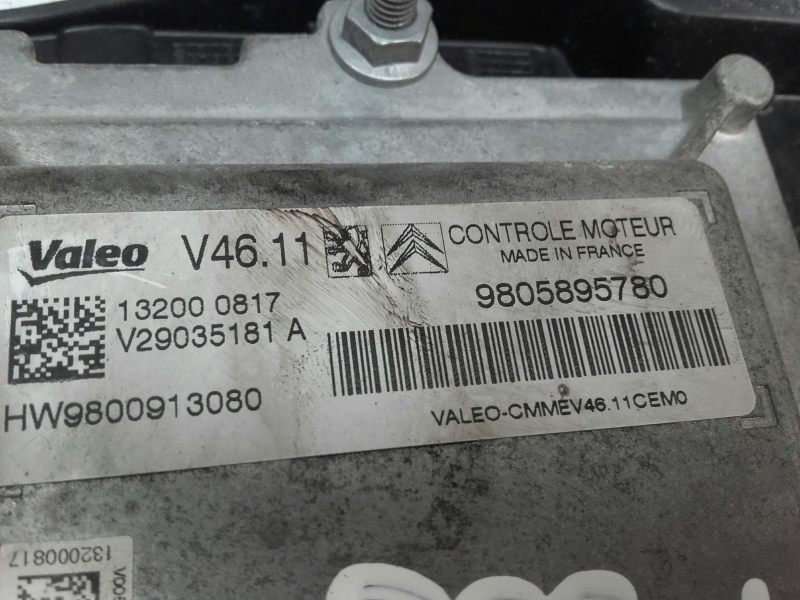 Centralina motor / ECU PEUGEOT 208 Imagem-2