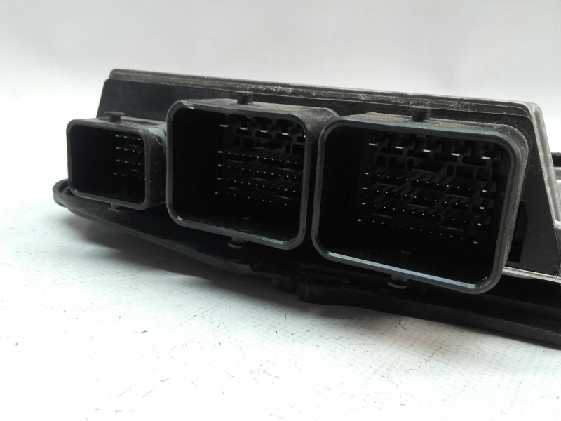 Centralina motor / ECU PEUGEOT 208 Imagem-1