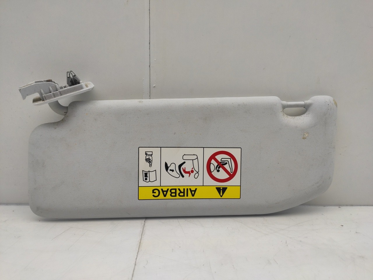 Pála de sol direita PEUGEOT 208 Imagem-1