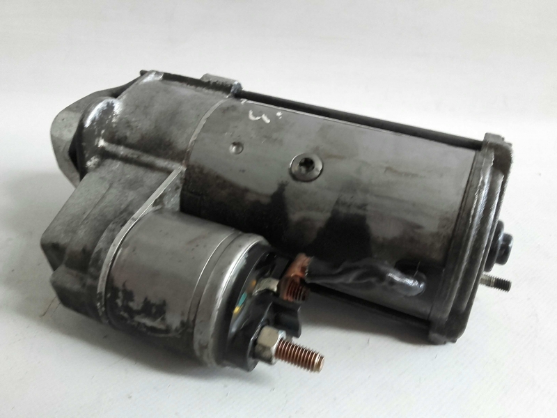 Motor de arranque SKODA Superb I Sedan (3U4) Imagem-2