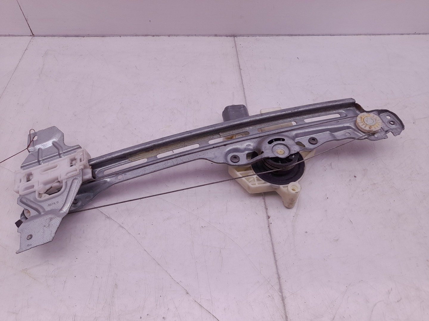 Left rear window regulator PEUGEOT 308 II Imagem-2