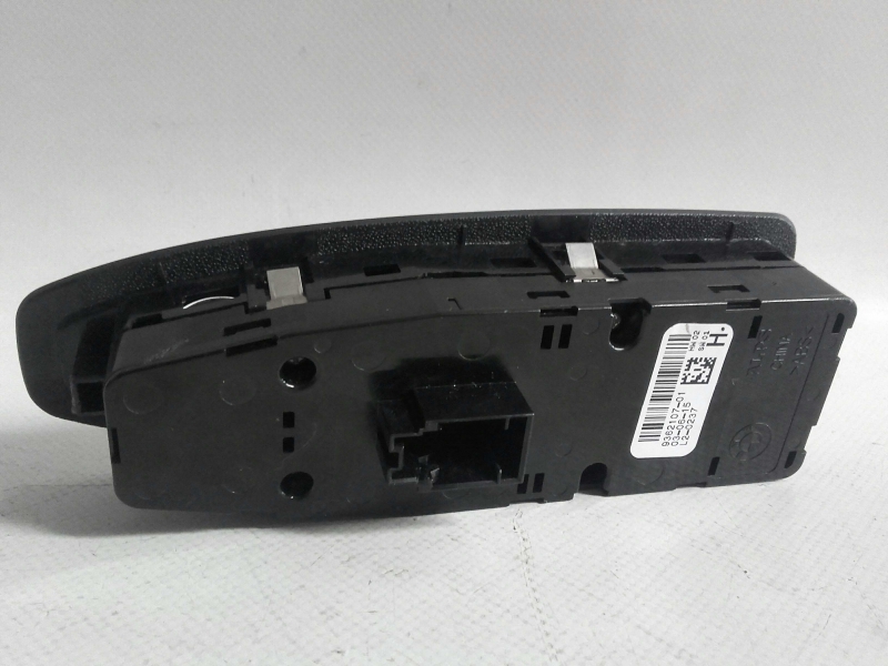 Mando / interruptor elevalunas delantero izquierdo BMW 4 Gran Coupe (F36) Imagem-1