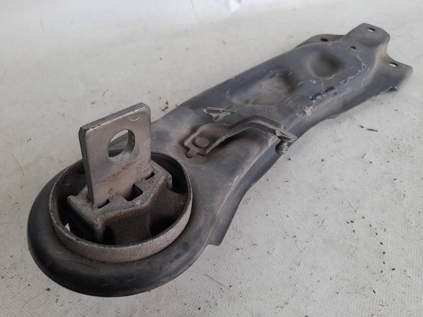 Bras de suspension arrière Droite MERCEDES-BENZ Classe A (W176) Imagem-1