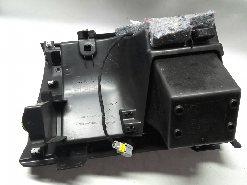 Glove Box / Compartment PEUGEOT 3008 II (M_) Imagem-1