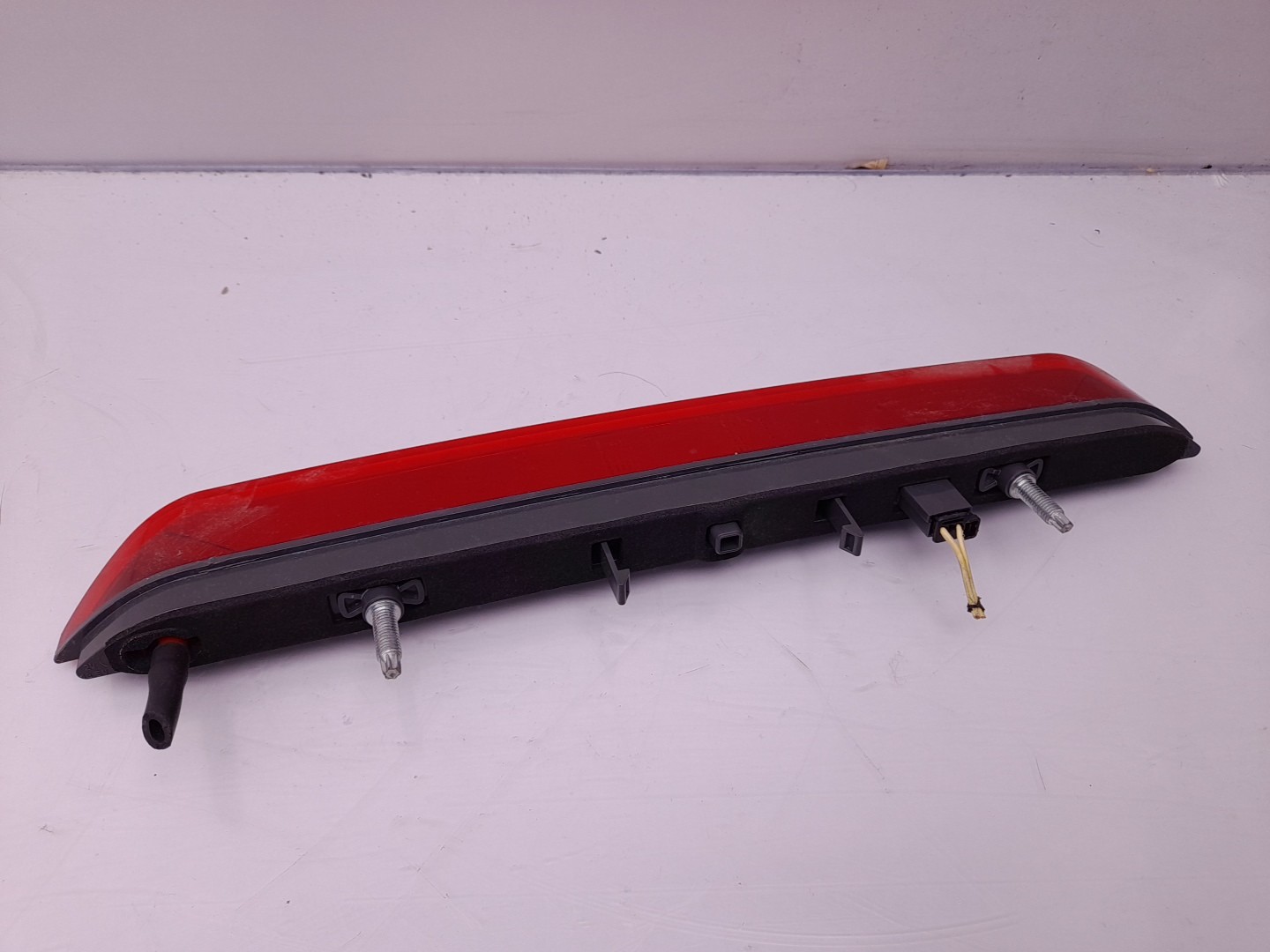 Luz stop adicional / 3º stop PEUGEOT 3008 II (M_) Imagem-1