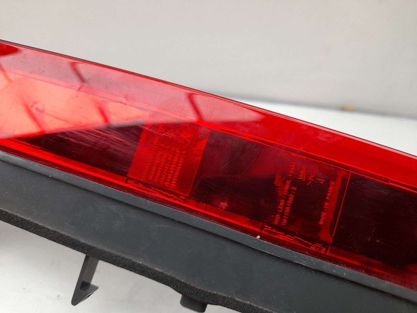 Luz stop adicional / 3º stop PEUGEOT 3008 II (M_) Imagem-2