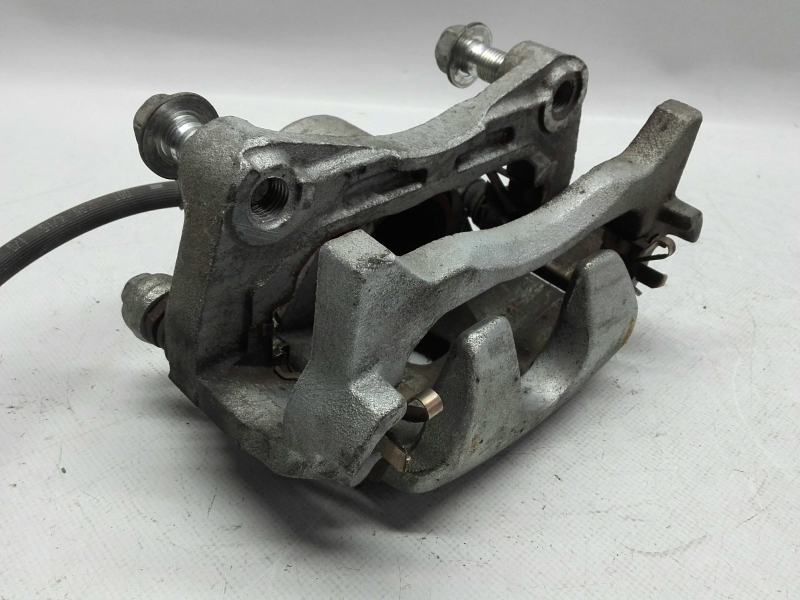 Left front Brake Caliper NISSAN Leaf EV (ZE0) Imagem-1