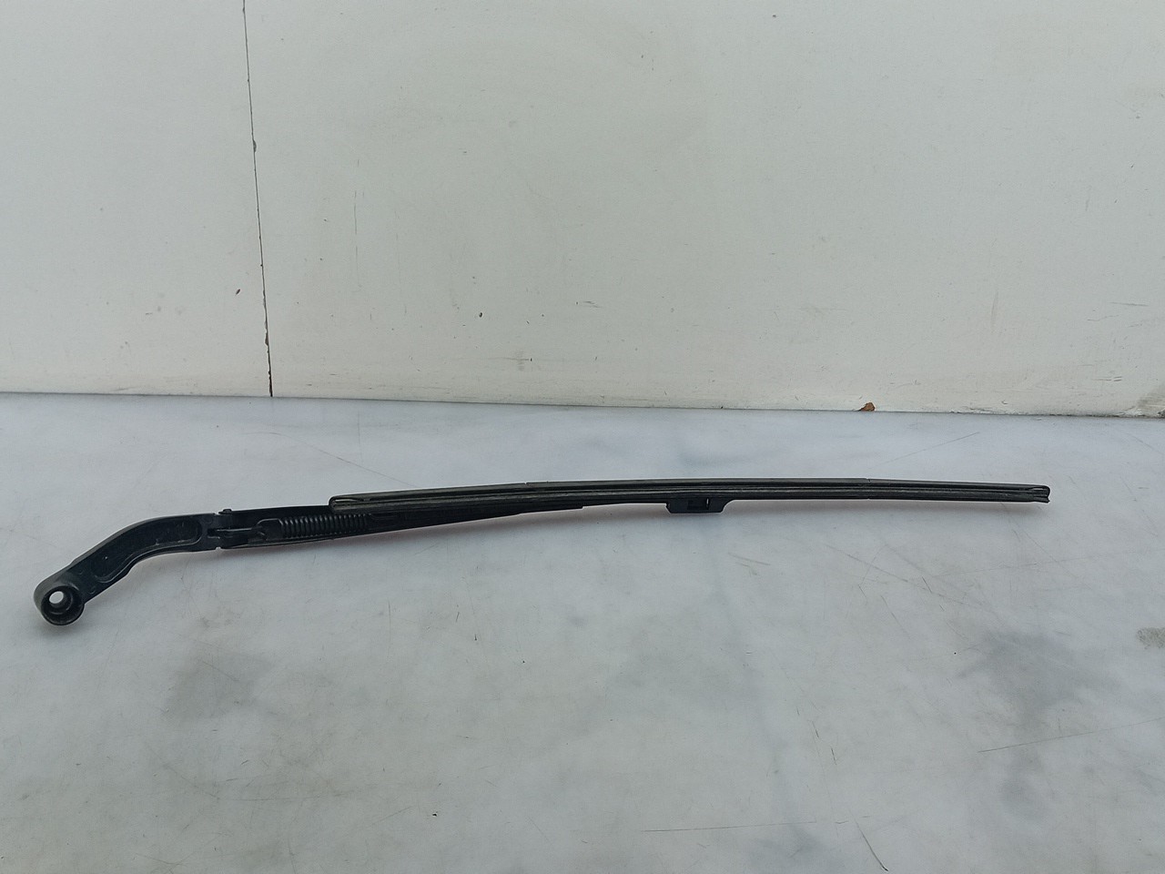 Windscreen wiper arm Left front NISSAN Leaf EV (ZE0) Imagem-1