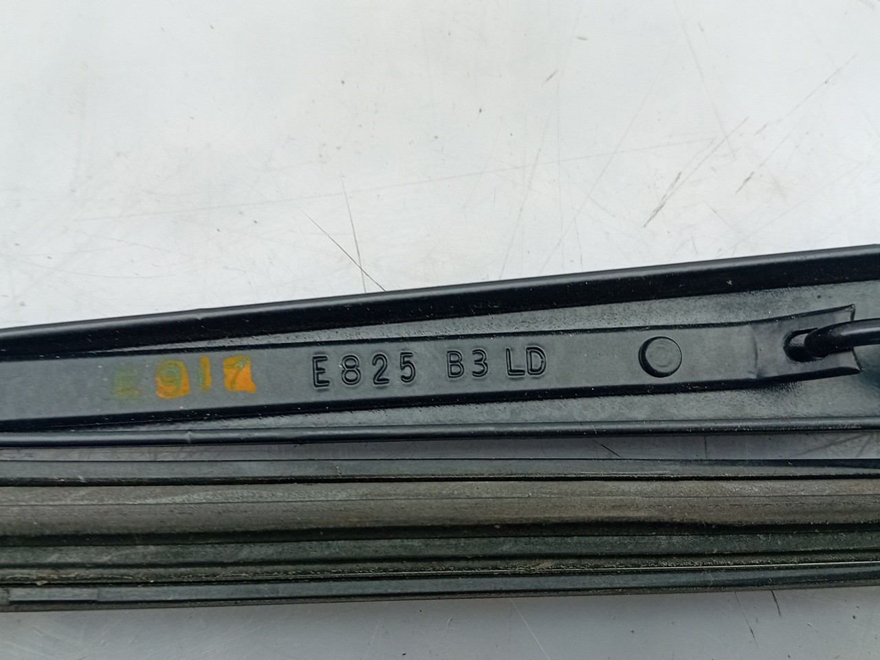 Windscreen wiper arm Left front NISSAN Leaf EV (ZE0) Imagem-2