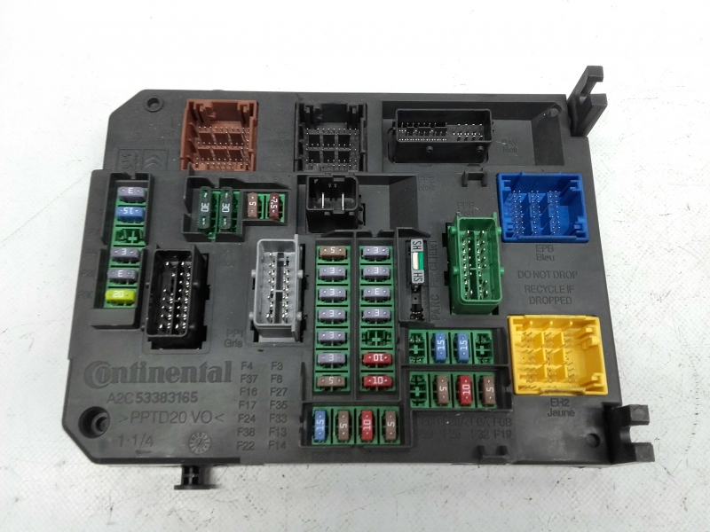 Caja fusibles / SAM / BSI CITROËN C4 II (B7) Imagem-1