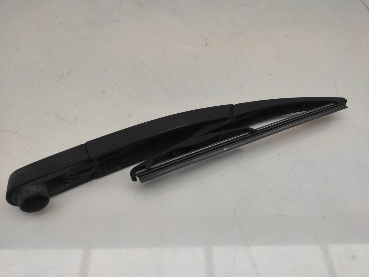 Brazo de limpiaparabrisas trasero CITROËN C4 Cactus Imagem-1