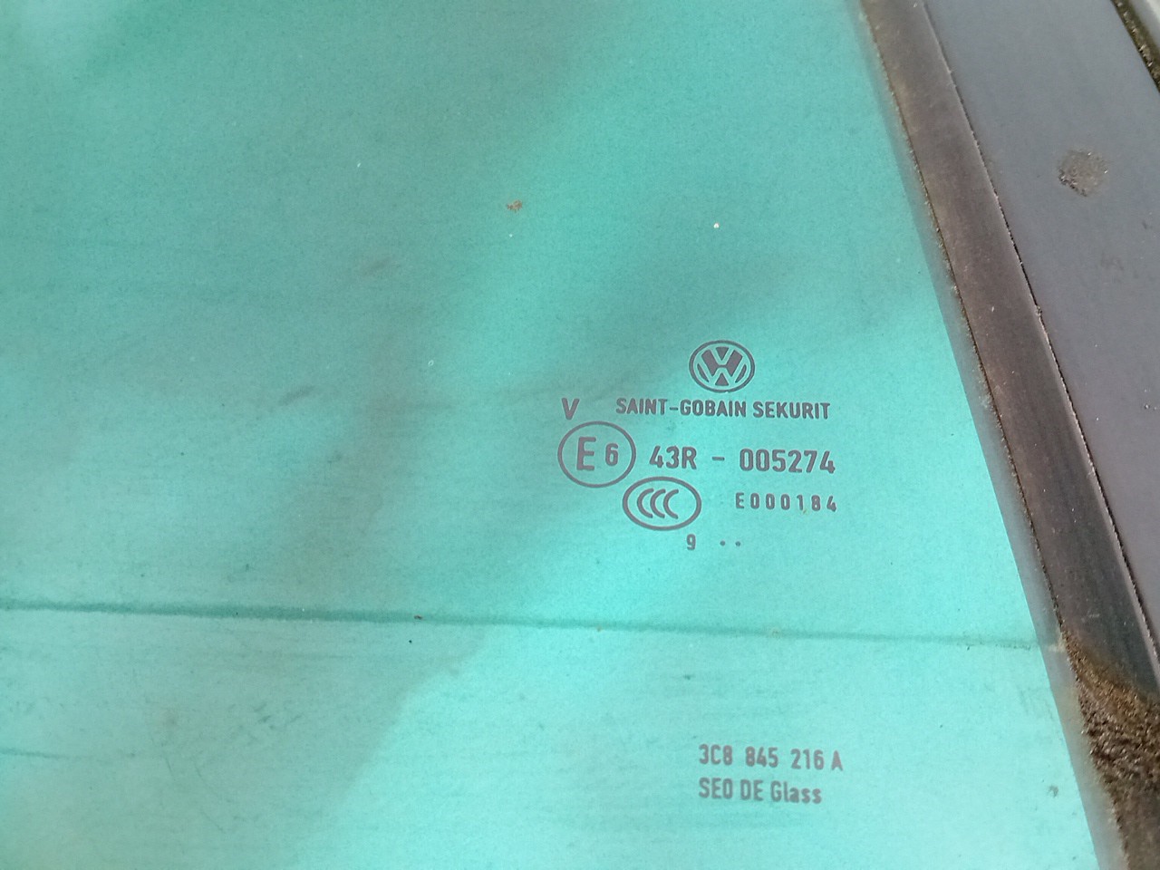Right rear triangle window VOLKSWAGEN Passat CC (357) Imagem-2
