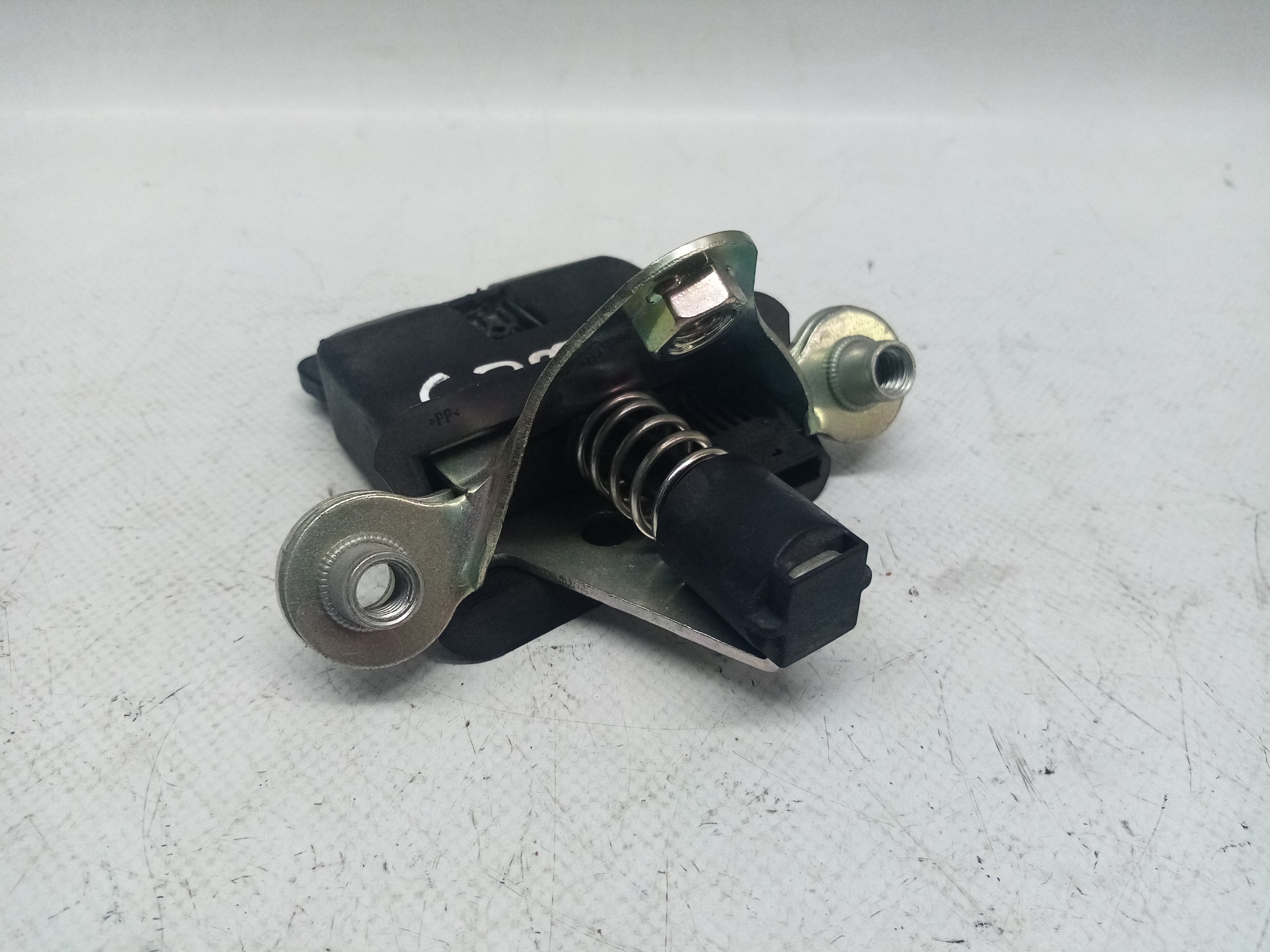 Tailgate Lock /Latch SKODA Octavia II Break (1Z5) Imagem-2
