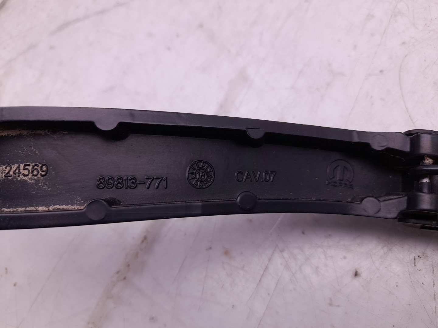 Brazo de limpiaparabrisas delantero izquierdo JEEP Compass (MP, M6) Imagem-2