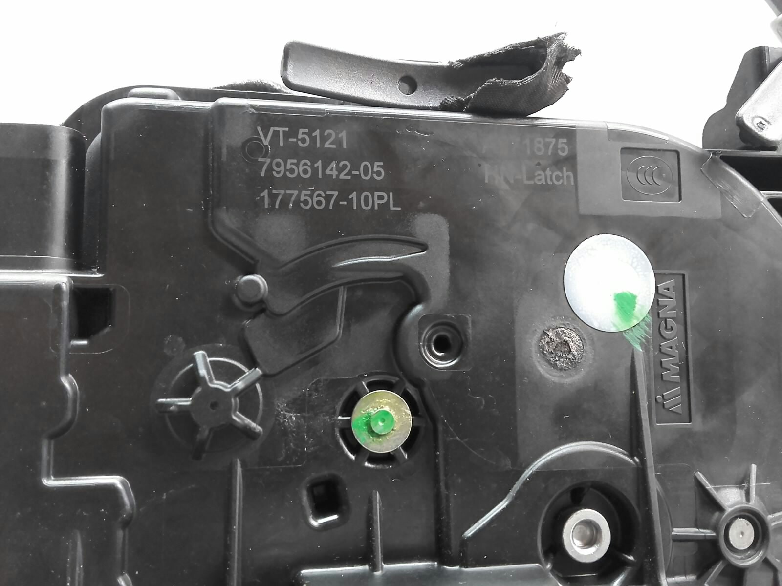 Fechadura / fecho porta frente direito BMW 1 (F40) Imagem-1