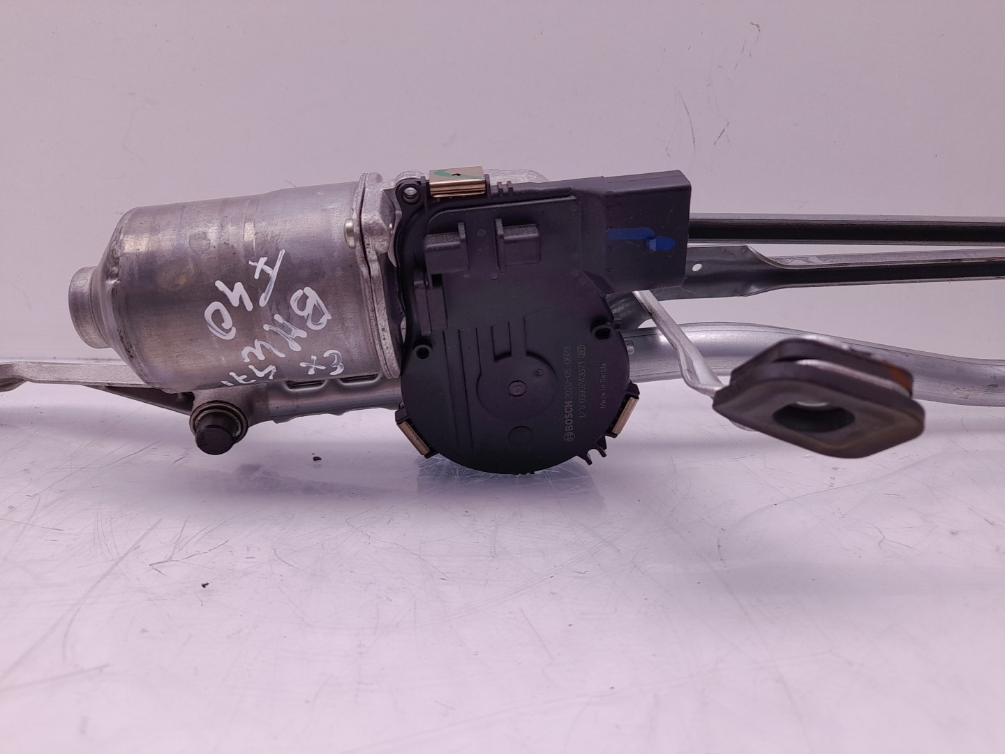 Motor limpa vidros frente BMW 1 (F40) Imagem-3