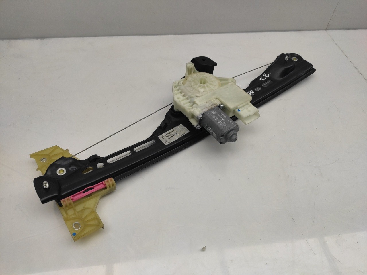 Alzavetro posteriore sinistro