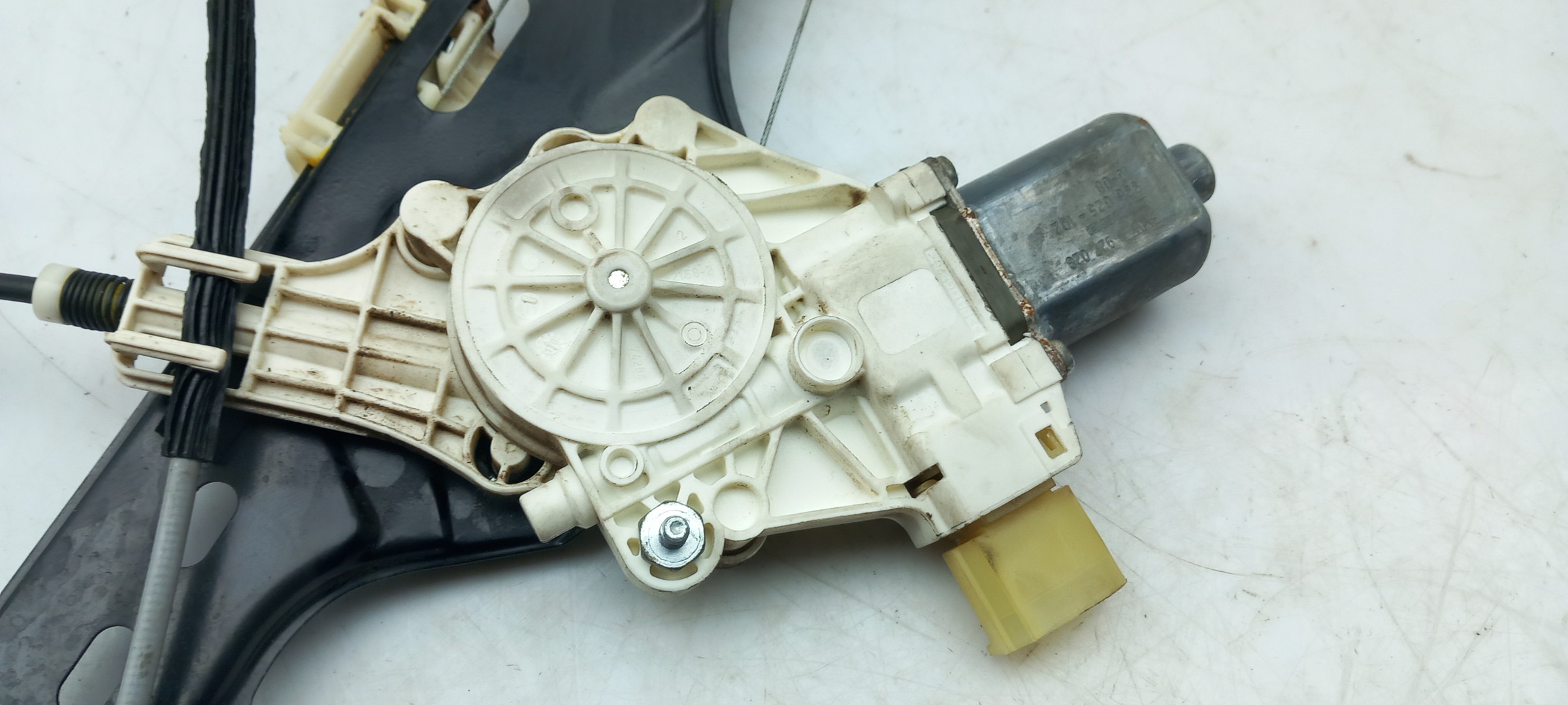 Right front window regulator BMW X1 (E84) Imagem-3