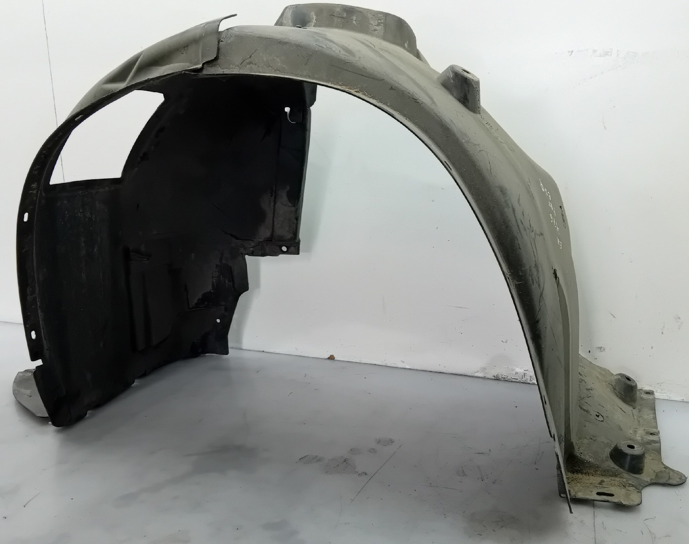 Front wheel arch left BMW X1 (E84) Imagem-2