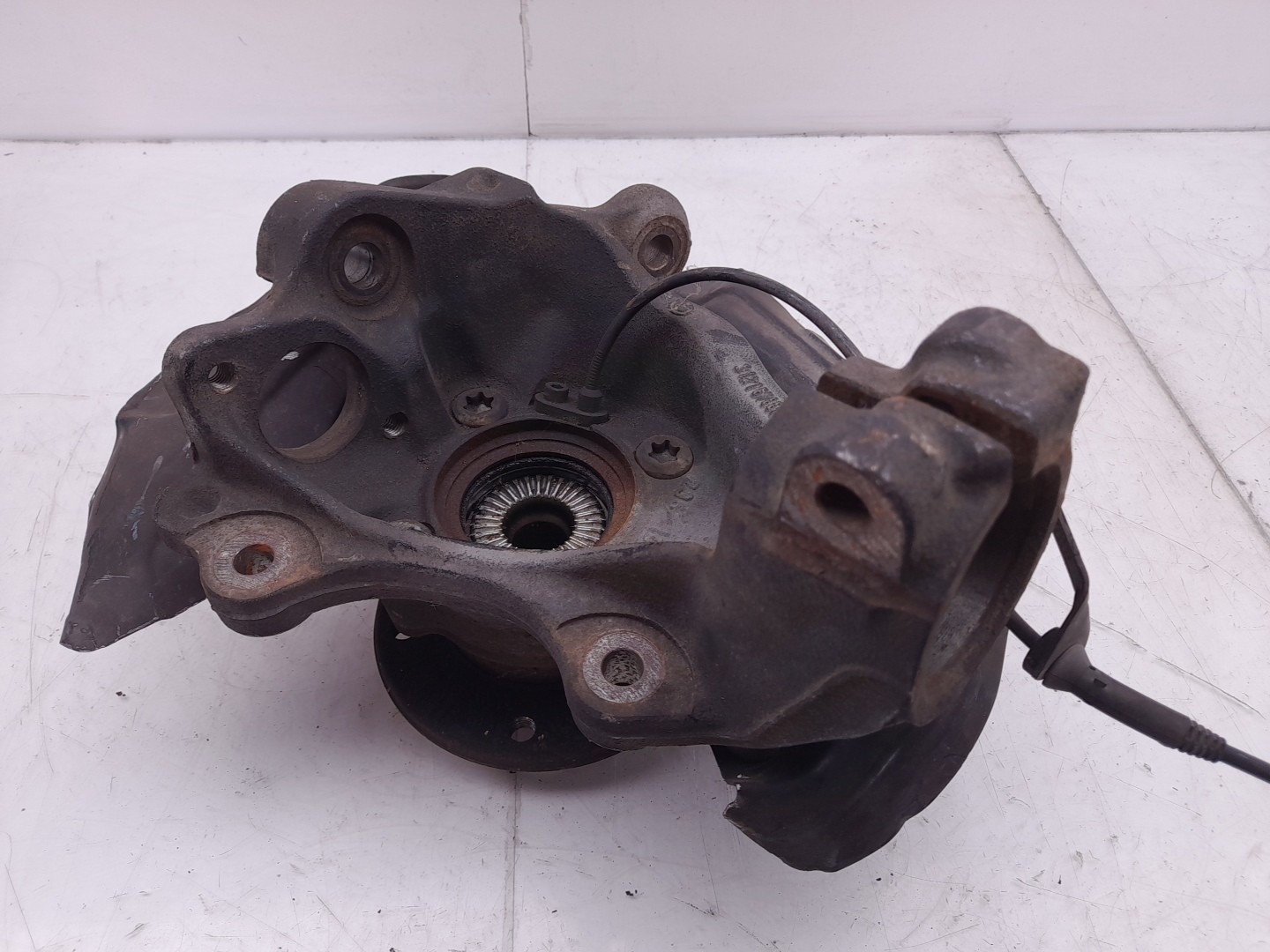 Right front steering knuckle BMW X1 (E84) Imagem-2