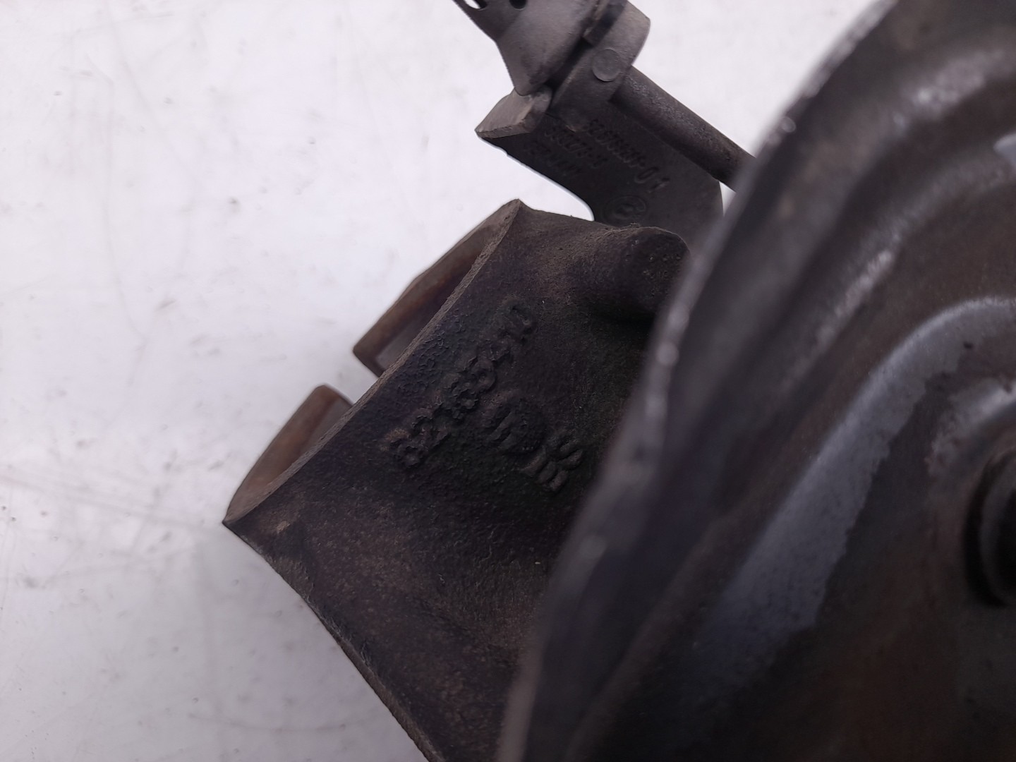Right front steering knuckle BMW X1 (E84) Imagem-3