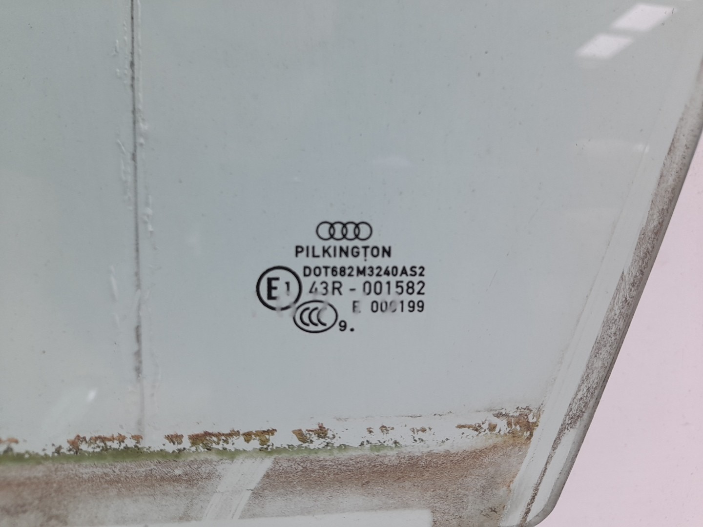 Vitre porte avant gauche AUDI A4 Avant (8K5, B8) Imagem-1