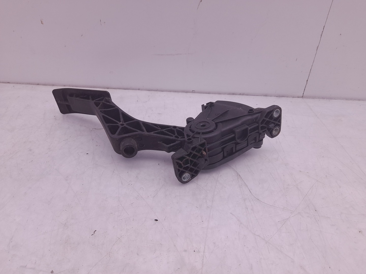 Pedal acelerador VOLKSWAGEN Transporter VI (SGA, SGH) Imagem-1