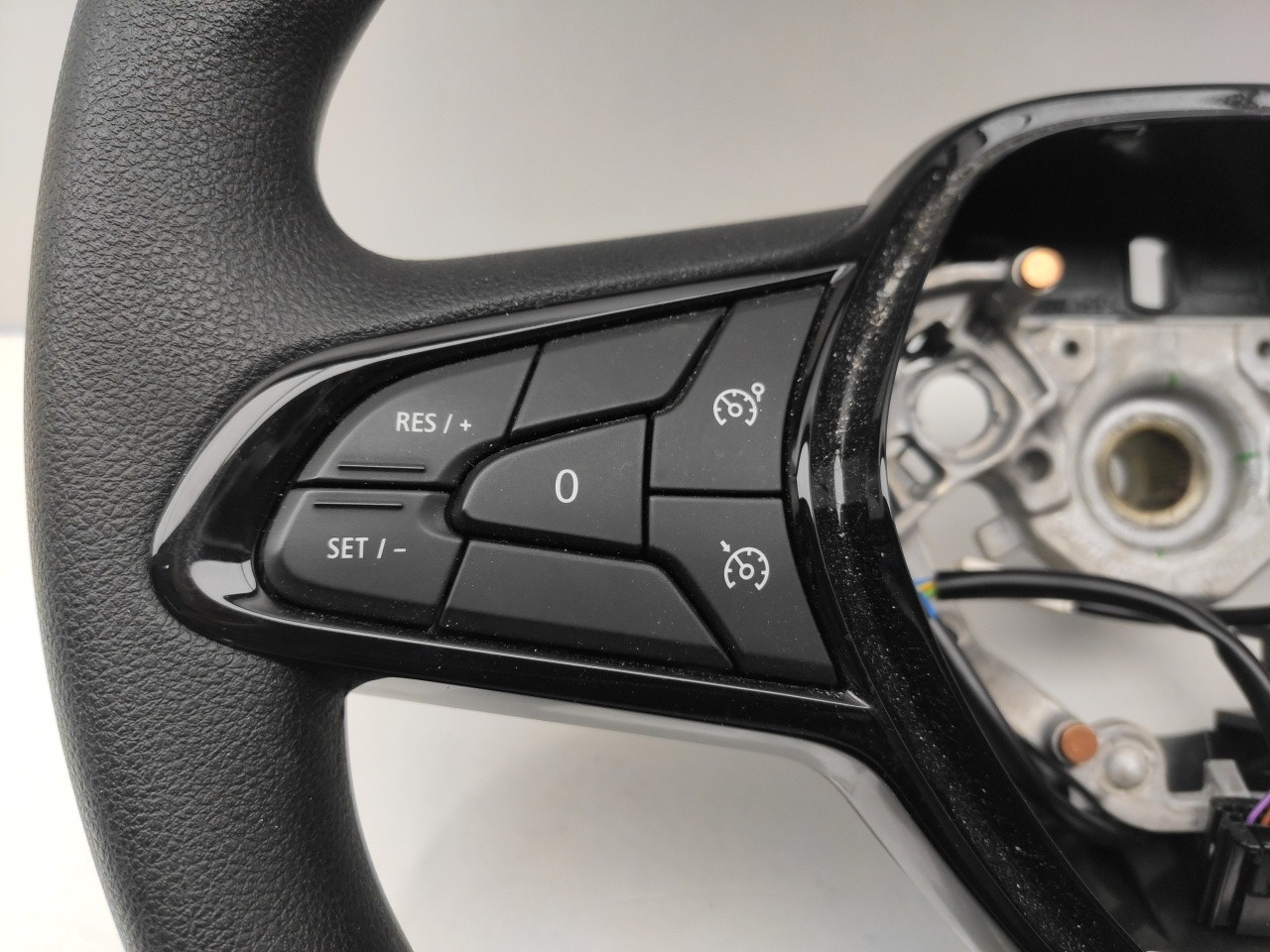Steering wheel RENAULT Clio V (BF_) Imagem-1