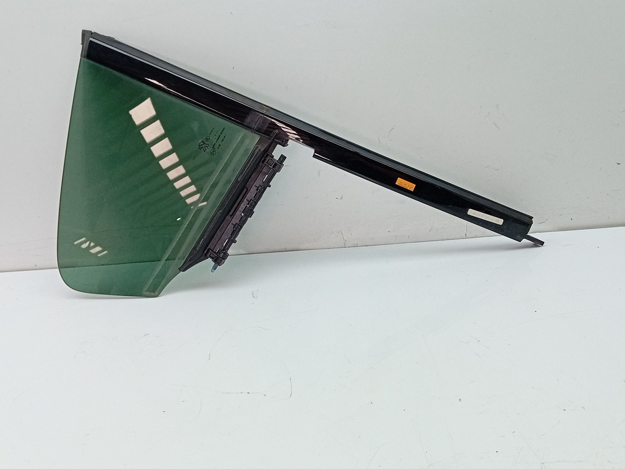 Vidro triangular da porta trás direito