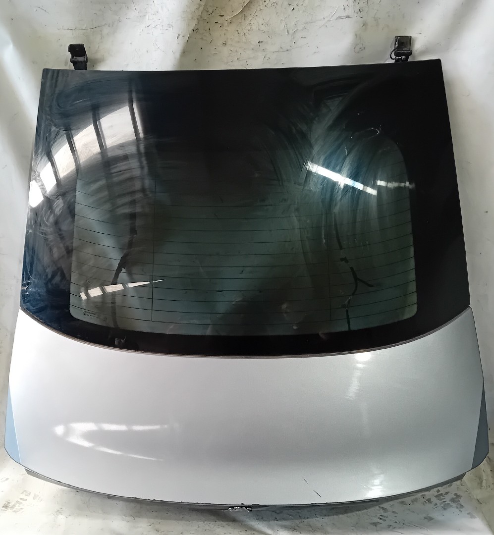 Tailgate / Trunk lid