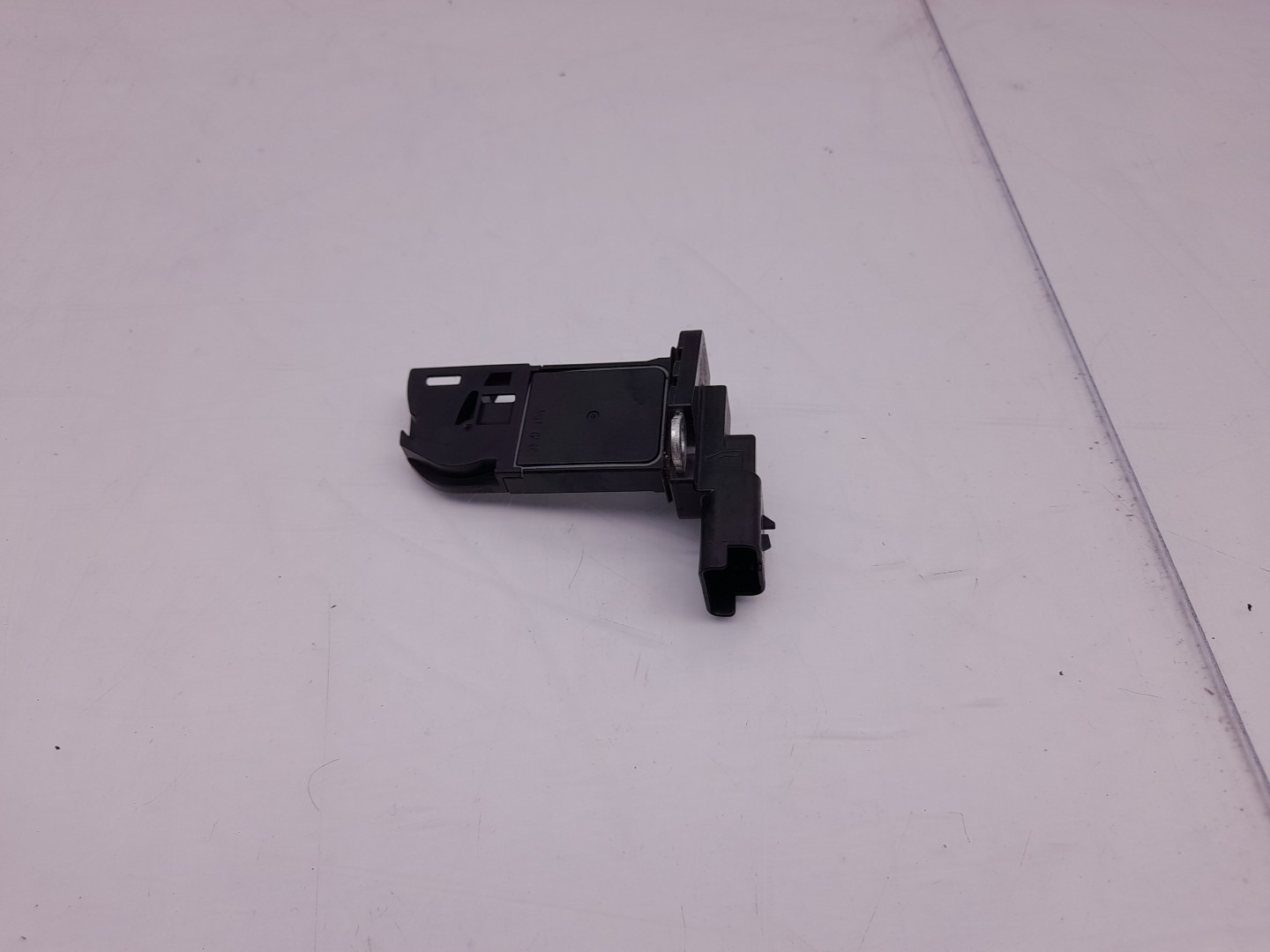 Mass Air Flow Sensor (MAF) PEUGEOT 308 SW II Van (LC_) Imagem-1