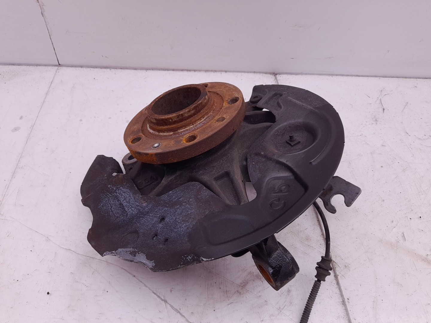 Left front steering knuckle