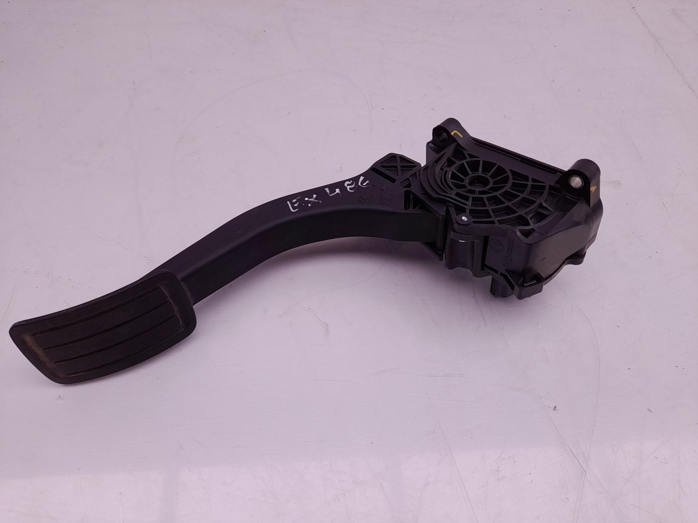 Accelerator Pedal PEUGEOT 308 SW II Van (LC_) Imagem-2