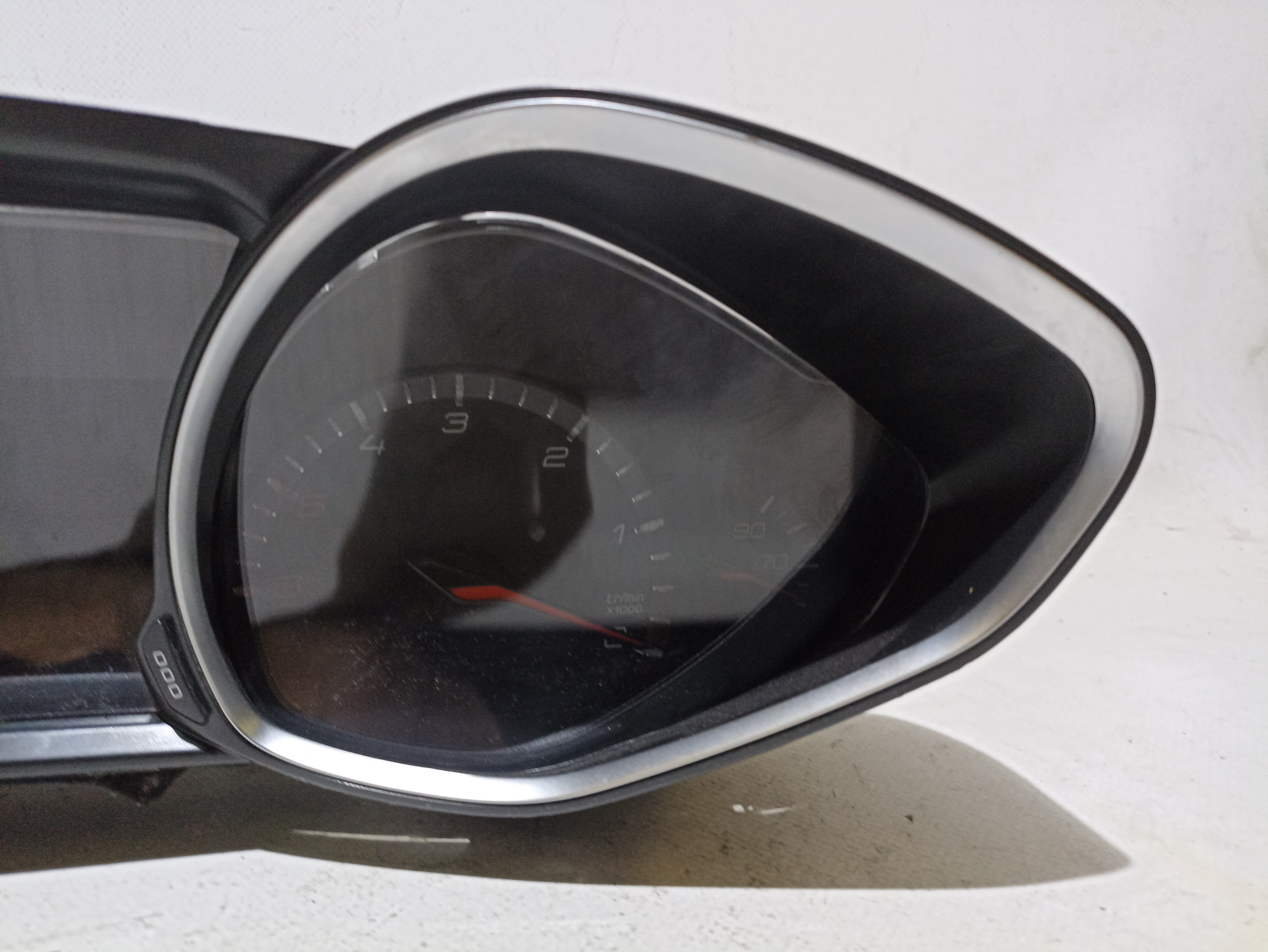 Compteur de vitesse PEUGEOT 308 SW II Van (LC_) Imagem-2