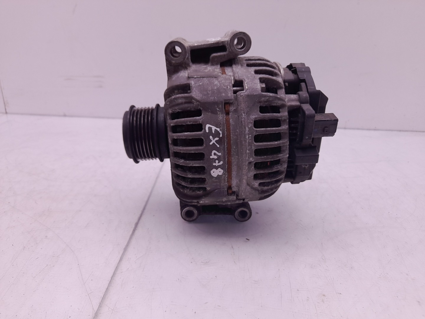 Alternator AUDI Q5 (8R) Imagem-1