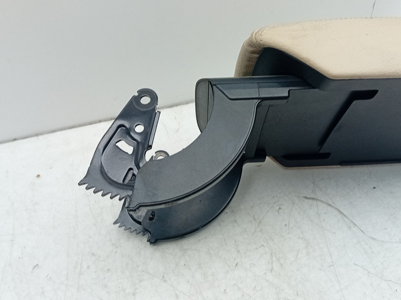 Armrest AUDI Q5 (8R) Imagem-1