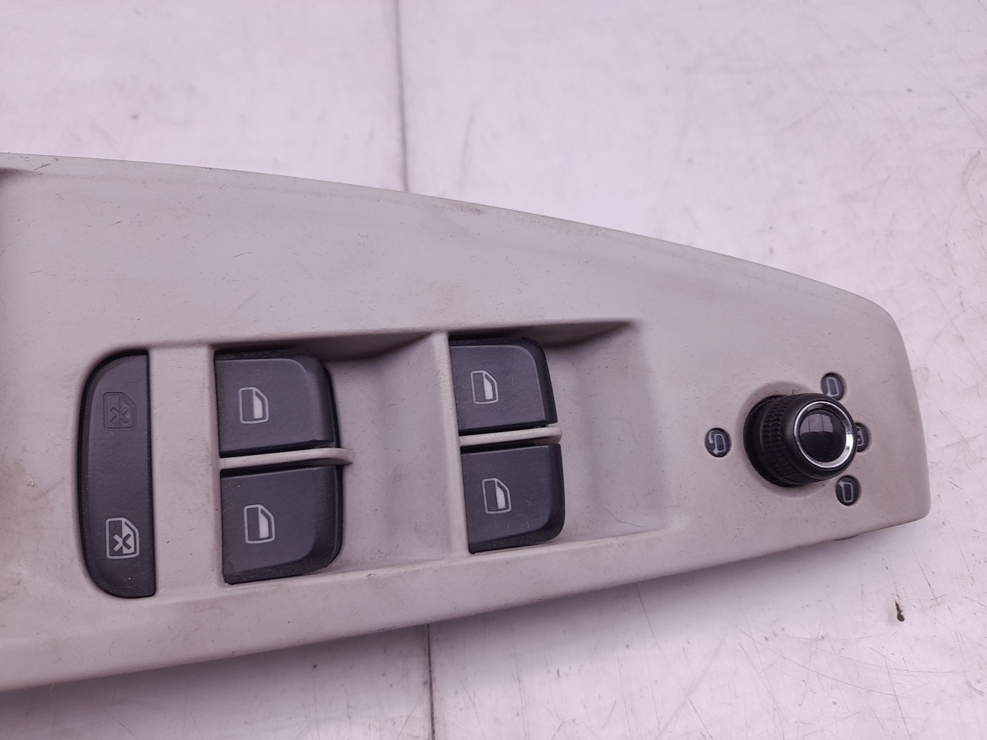 Left Front window control AUDI Q5 (8R) Imagem-1